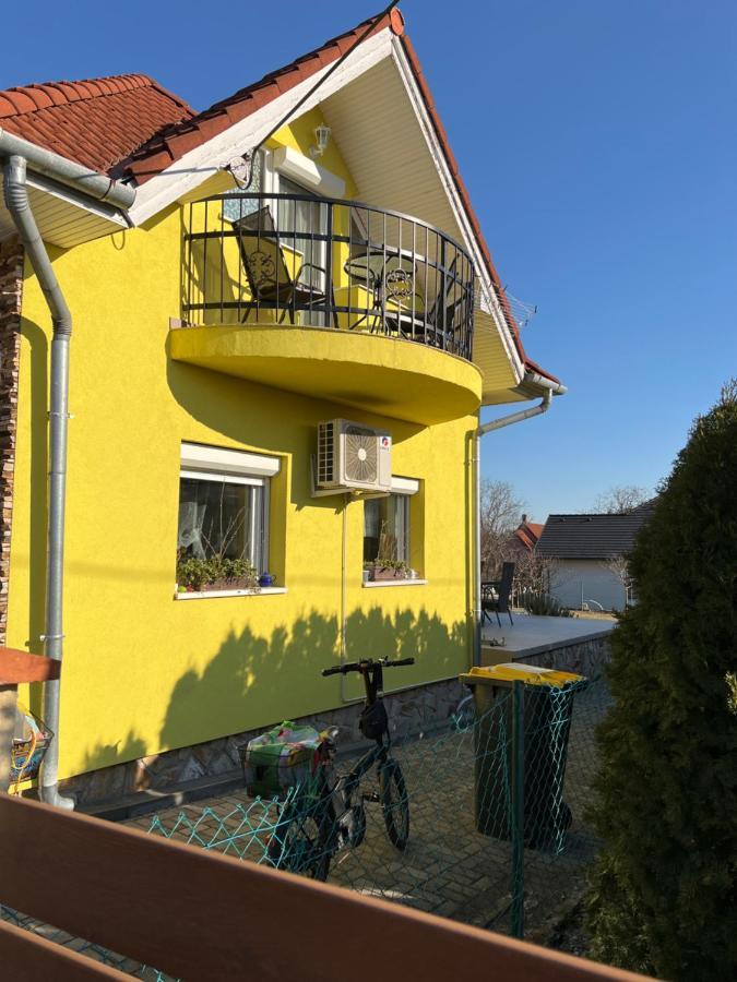 Csikós Apartman Gyenesdiás Kültér fotó