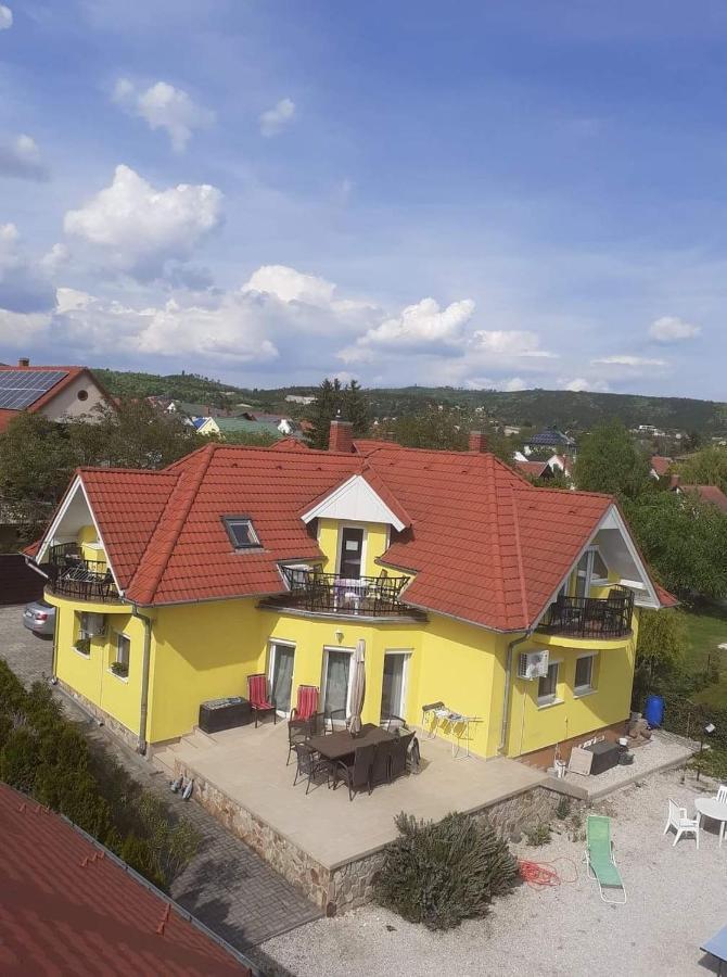 Csikós Apartman Gyenesdiás Kültér fotó
